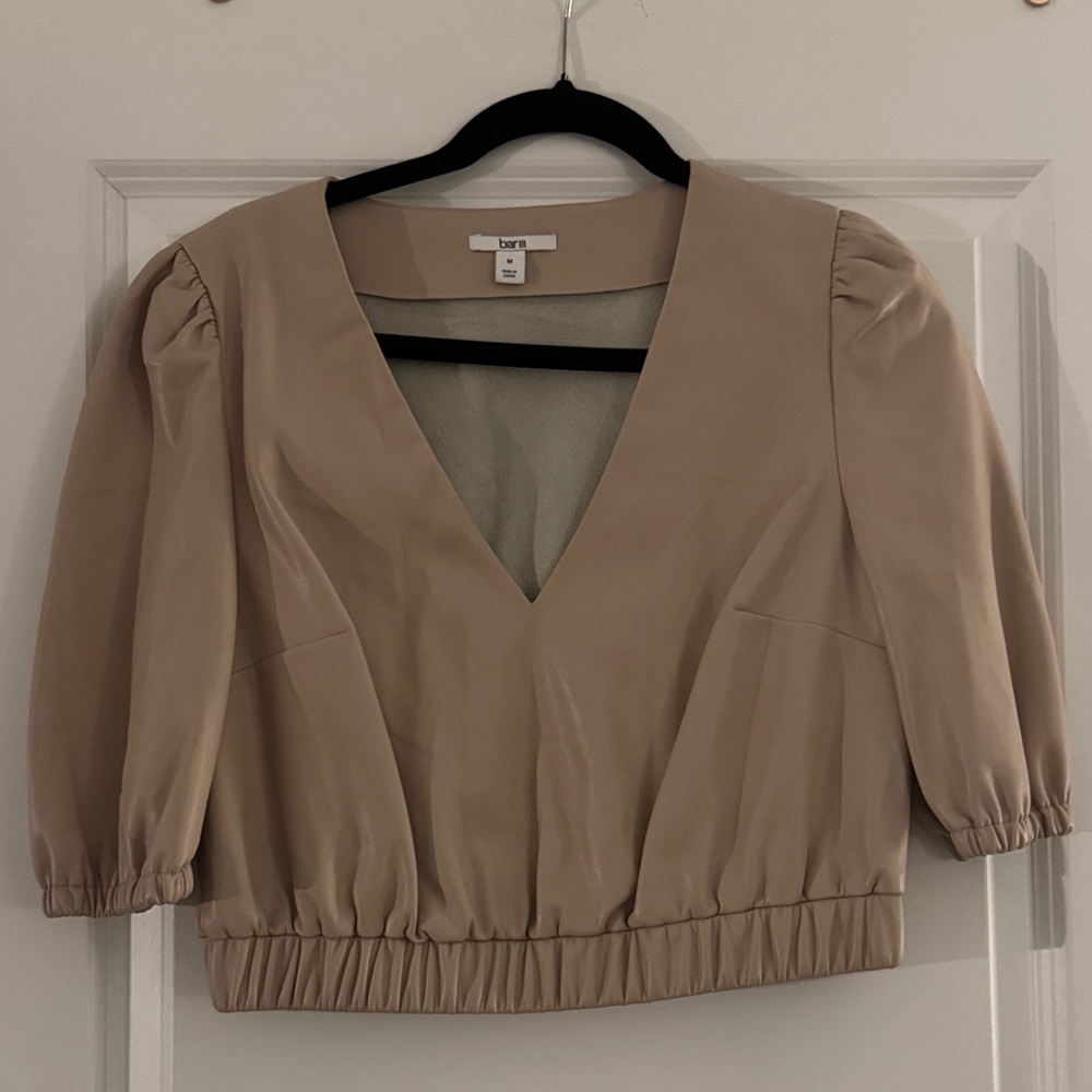 Bar III Faux Leather V-Neck Puff Sleeve Crop Top